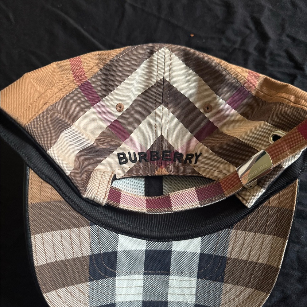 Burberry Birch Brown - Picture 6 of 6